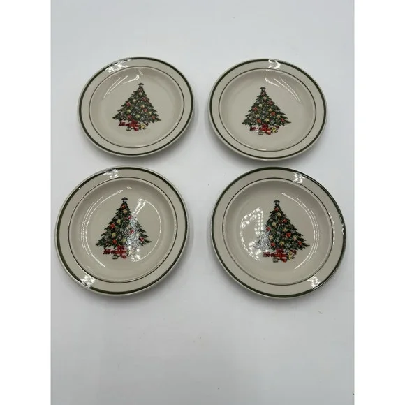 Set of 4 Christmas Tree Stoneware Salad Dessert Plates 6.5