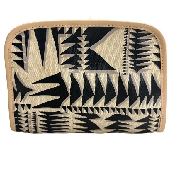 Stella and Dot Aztec Print Makeup Bag Clutch Beige Black Zip Closure Travel Bag