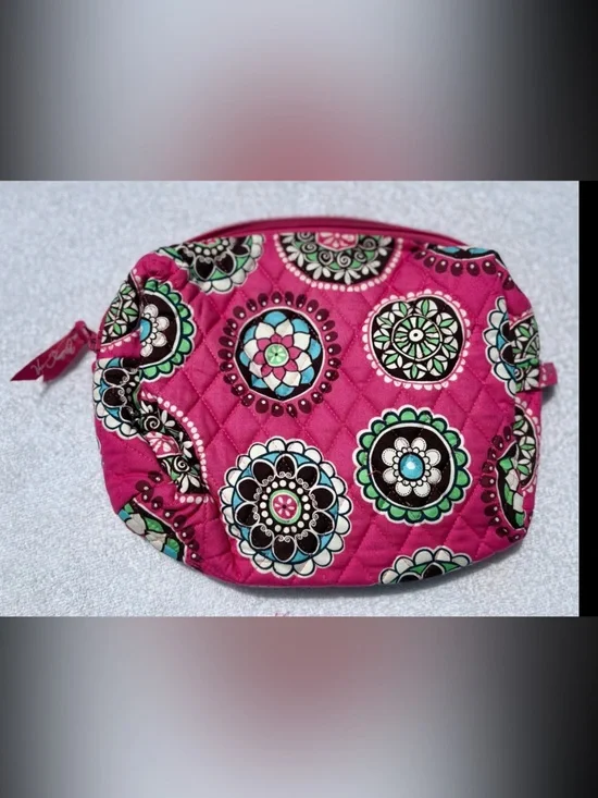 Vera Bradley Cotton Cupcake Pink Retired Patterned Quilted Cosmetic Bag NWOT