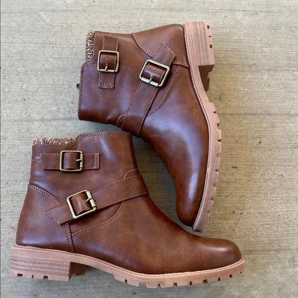 Wonder Nation Girl’s Brown Ankle Boots with Buckle Detail