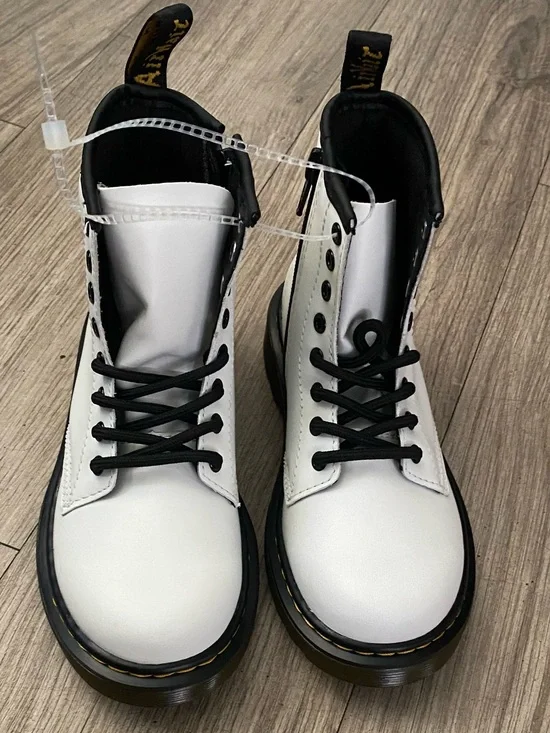 Dr. Martens Kids White Leather Lace-Up Boots with Black Trim
