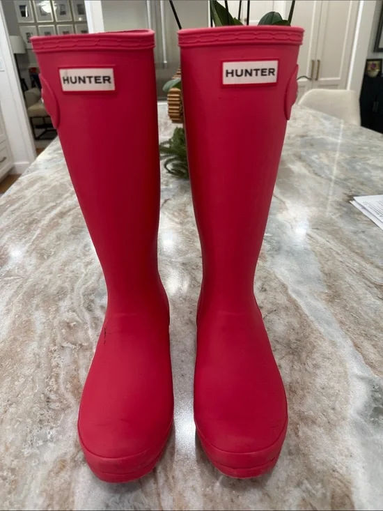 Hunter red Tall Rubber Rain Boots sz 5 kids