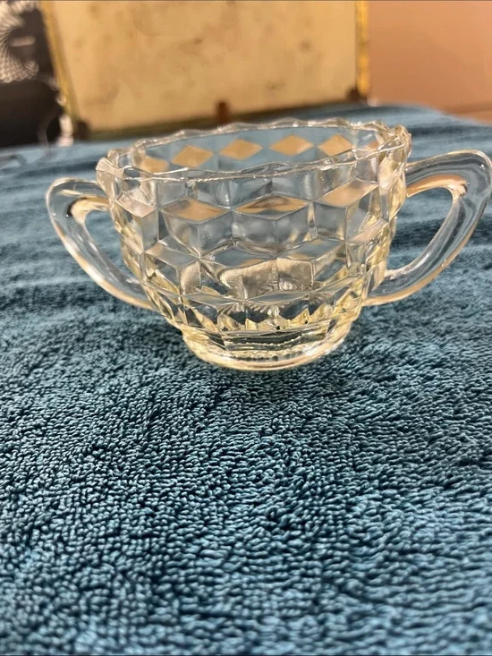 Vintage 1930s era sugar bowl- cubist pattern