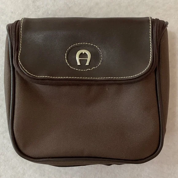 Etienne Aigner Cosmetic/Toiletries Bag