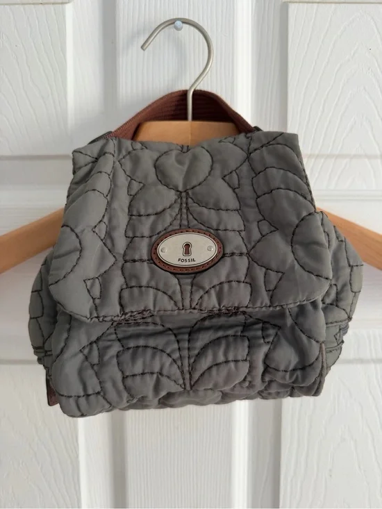 Fossil Key-Per Quilted Makeup/Toiletry Bag