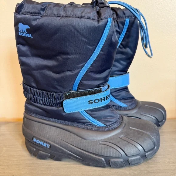 Sorel Youth Flurry Black Blue Lined Winter Boots Size‎ 5 Warm Snow