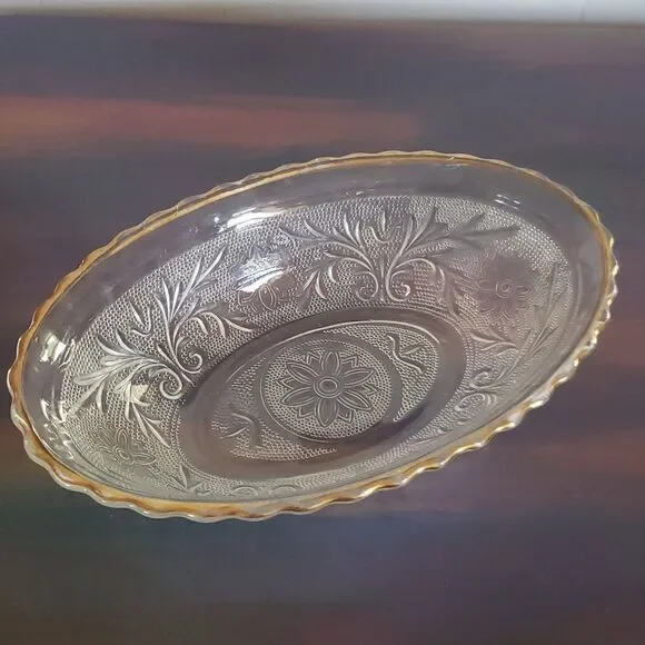 Vintage Indiana Glass Crystal Sandwich Bowl Oval 8.5