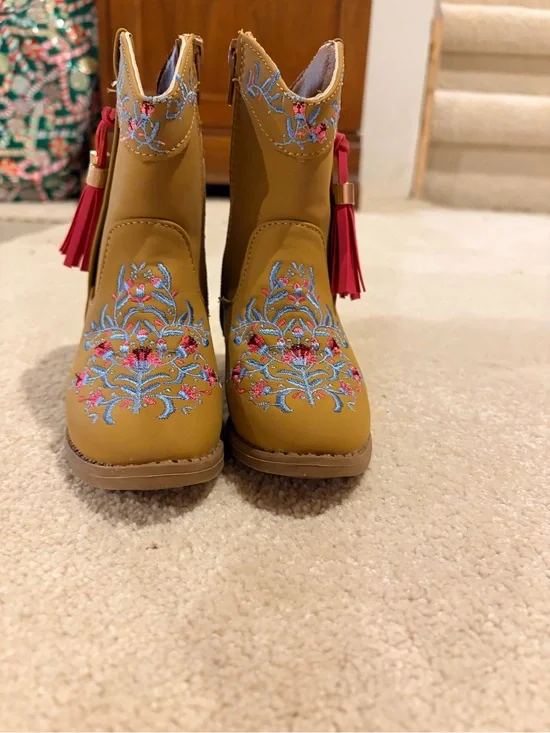 Brown Leather Shoes - Tan Accents