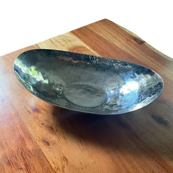 Mary Jurek Large Bowl MJ Hammered Oval Metal Fruit Salad Modern Serving Piece