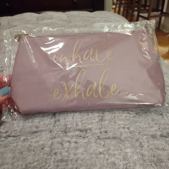 NWT Young Living Essential Oil Pink Inhale Exhale Purse