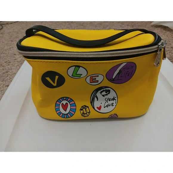 Izak New York Cosmetic‎ Bag Yellow 'Speak Love' NYC