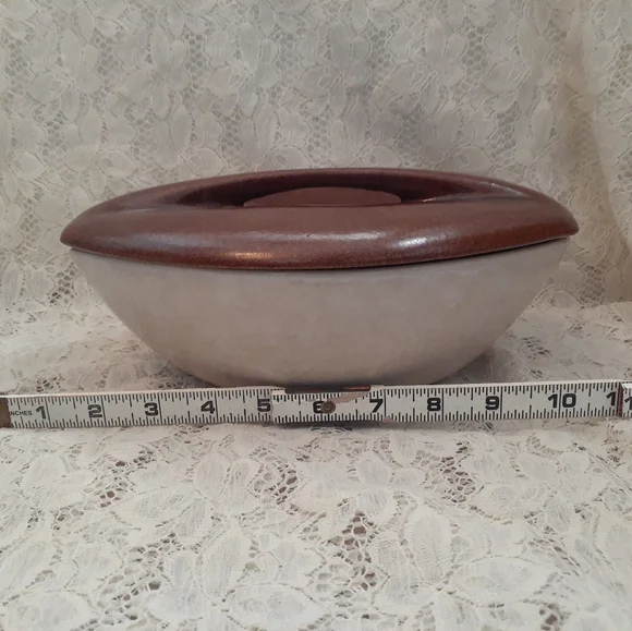 Big Roseville Raymore Modern Casserole Dish Two Tone Brown and Beige