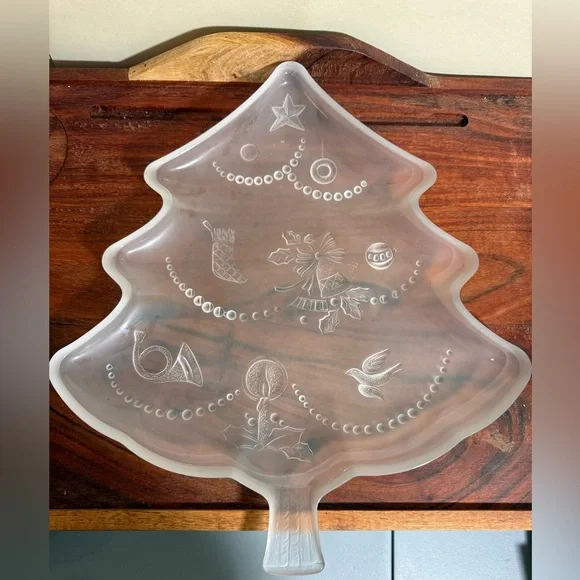 VTG MIKASA Crystal Frosty Glass Christmas Tree Platter 13