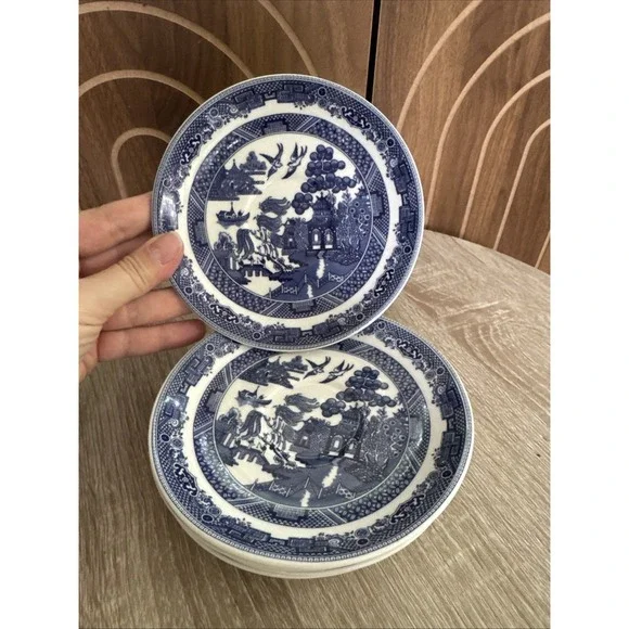 Johnson Bros England Blue Willow China set of 6 Saucers 5.75
