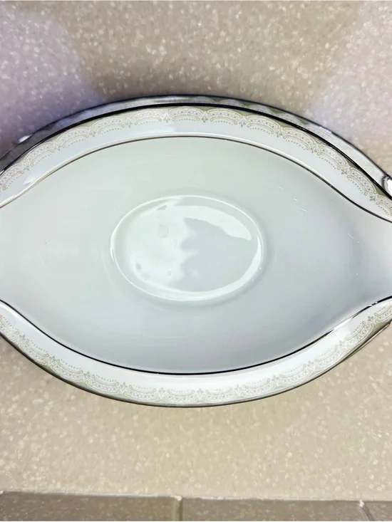Noritake Edgewood 5807 Gravy Boat