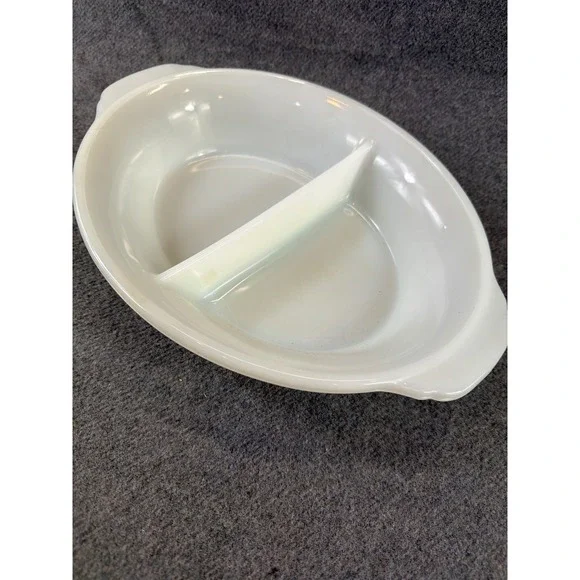 Fire-King Divided‎ Serving Dish Unisex OS White Milk Glass Oval Tab Handle #468