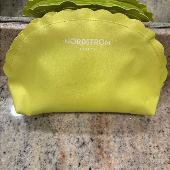 New Nordstrom Beauty Cosmetic Bag
