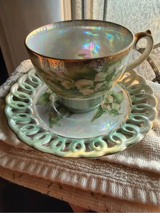 Vintage 1950s Japan Porcelain Lily of the Valley Lusterware 38 piece set