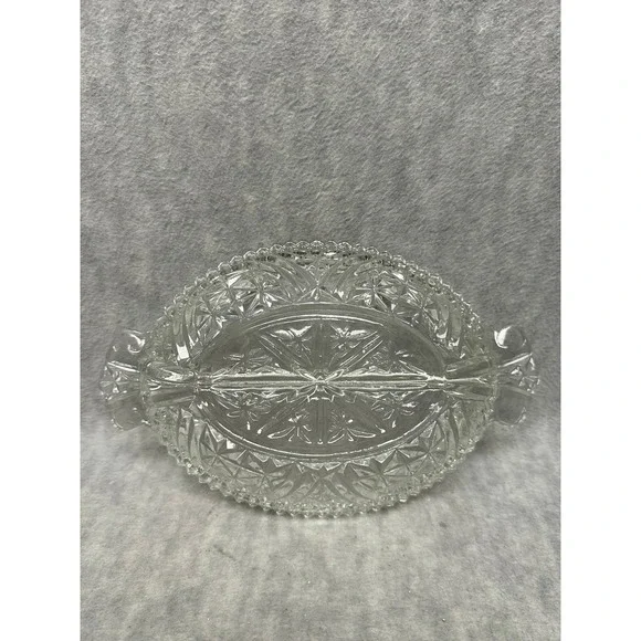 Vintage Relish‎ Dish Clear Divided Starburst Pattern Scalloped Tab Handles