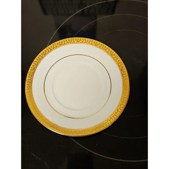 Vintage Royal Gallery Golden Buffet 22K Gold Rimmed Saucer Only Near Mint