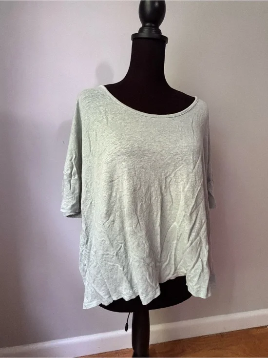 Light Green Gray Women's Relaxed Scoop Neck Top