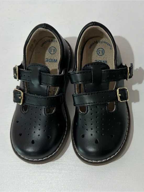 Footmates Danielle Double Strap BLACK Shoe 6.5 Wide excellent condition