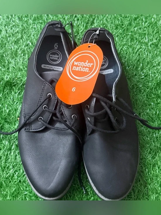 wonder nation Kid’s Black Lace-Up Oxford Casual Shoes Size 6