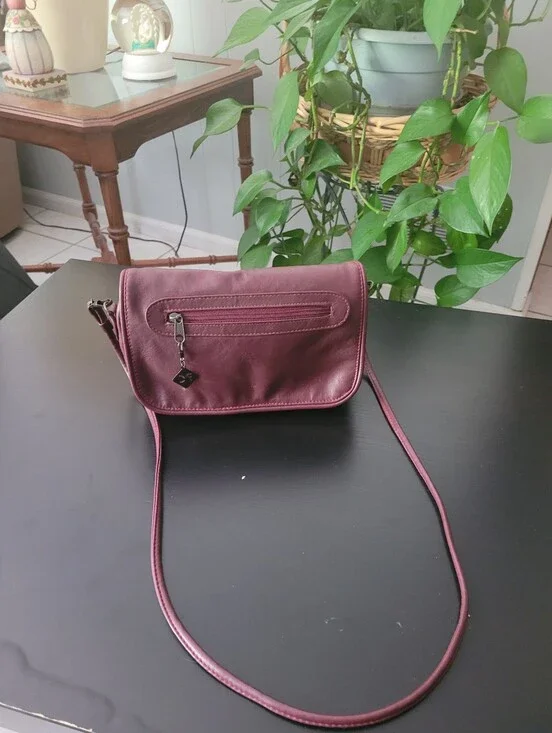 Pacific Connections Women's Burgundy Clutch/Crossbody Bag
