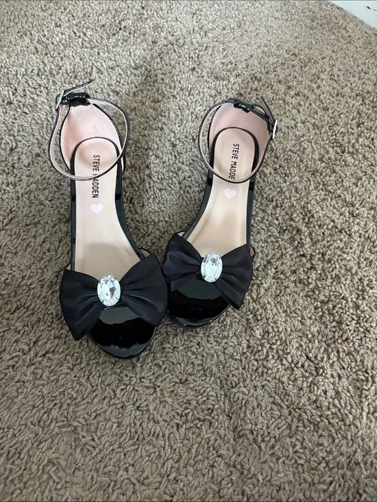 Steve Madden Black Patent Bow Jewel Ankle-Strap Heels