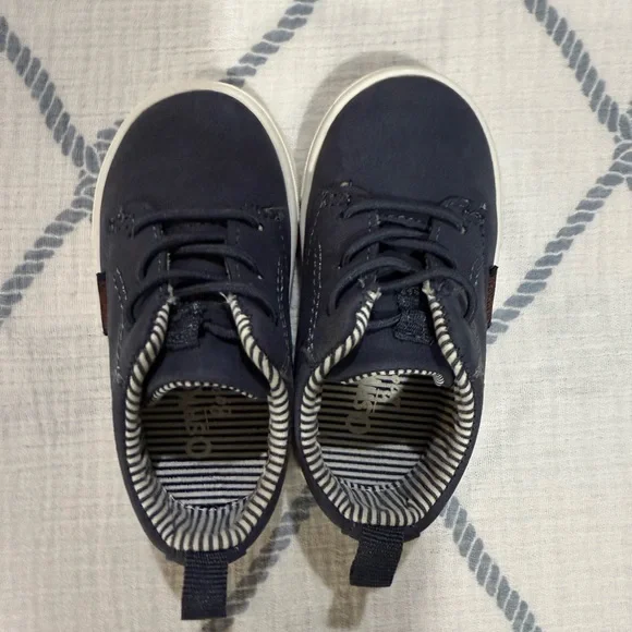 OshKosh B'gosh Navy Shoes for Infant Size 4
