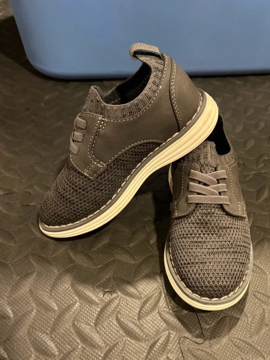 Cat & Jack Kids Knit Dress Sneakers - Gray with Cream Sole