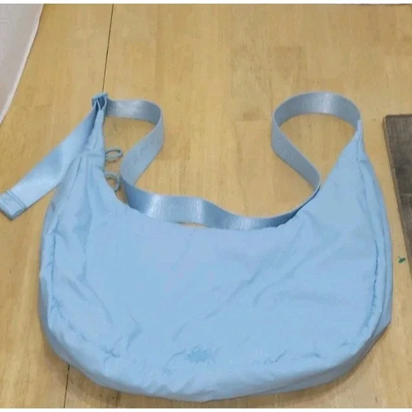 House of Harlow‎ 1960 Crescent Moon Nylon Puffy Athleisure Bag - Blue 🩵
