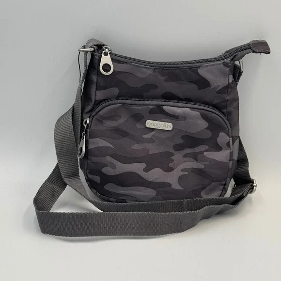 Baggallini Grey Camo Nylon Crossbody Bag‎ Small Multi Pocket Travel Purse