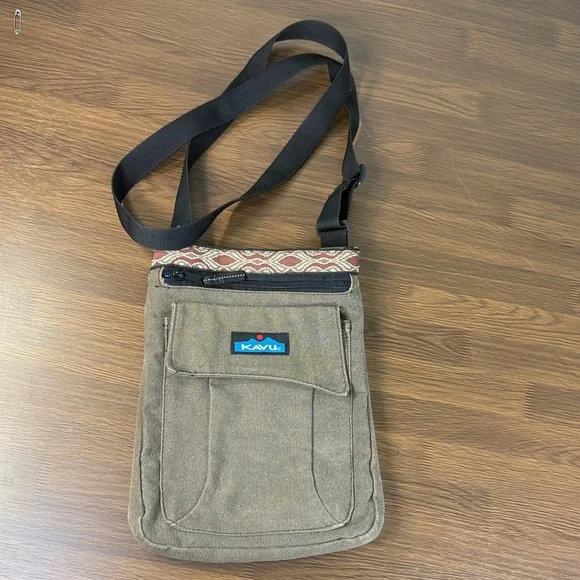 KAVU Brown Crossbody Bag with‎ Patterned Trim
