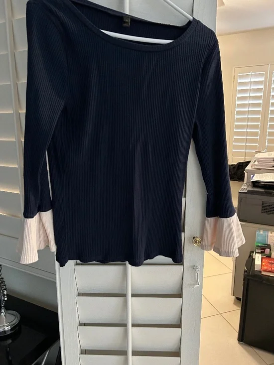 Stretch Navy Top with White Pleat Cuffs