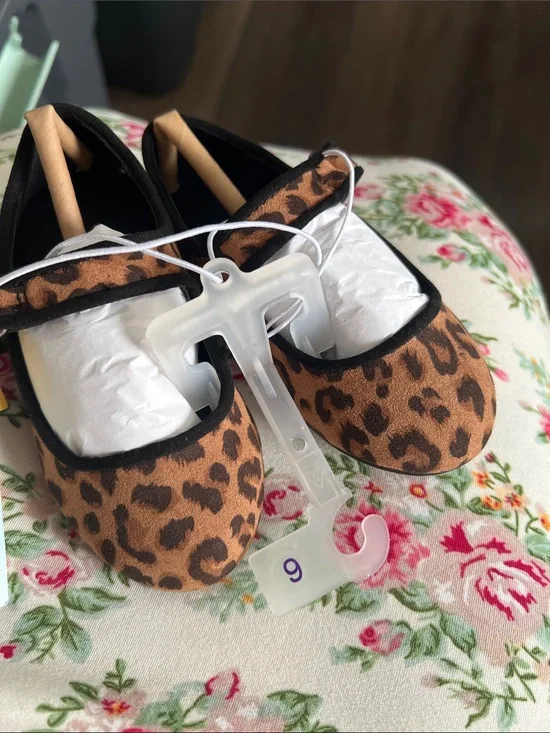 Cat & Jack Leopard Print Mary Jane Shoes in Brown and Black