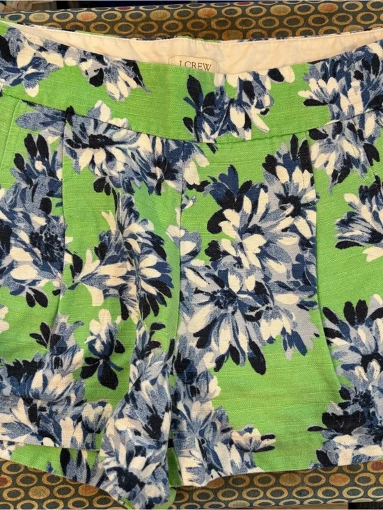 J. Crew Lime Green Floral Pleated Short with Blue and White Flowers Size 2