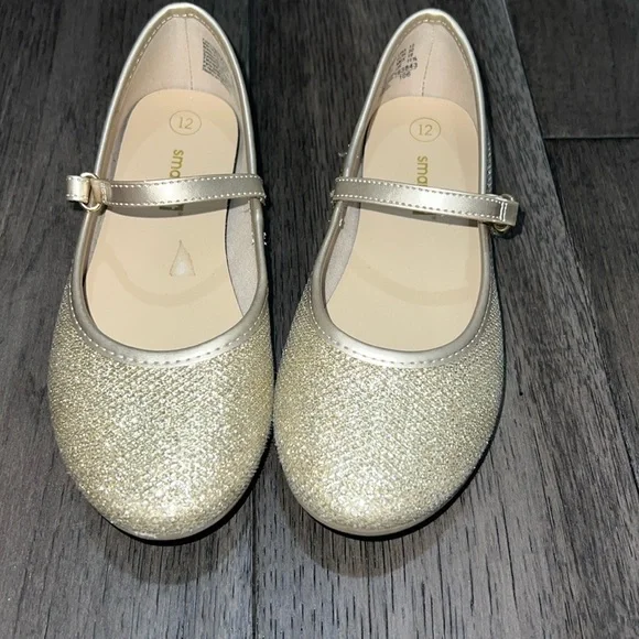 Gold glitter like shimmery Mary Jane like flat dress shoes