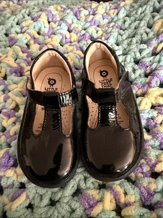 Girls' Black Patent T-Strap Dress Shoes
