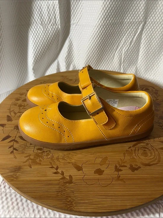 Livie & Luca Mustard Yellow Mary Jane Shoes girls size 2