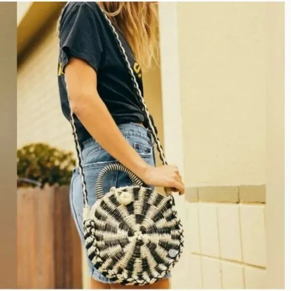 Billabong Soak It Up Straw Circular Crossbody Bag Boho Festival Handles & Strap