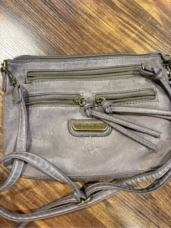 Stone Mountain Accessories Gray Floral-Embossed Crossbody with Tassel Zips