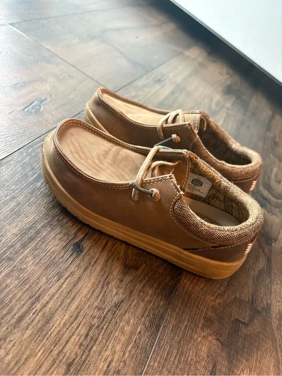 Hey Dude Kids Tan Slip-On Lace-Accent Dress Shoes