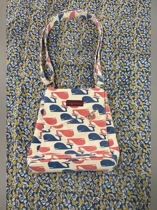 Bungalow360 crossbody whale print bag