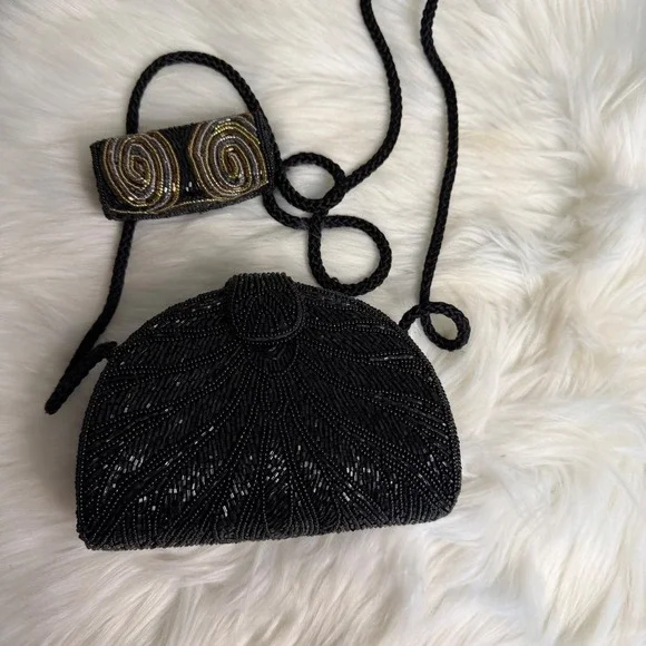 Vintage -‎ Black Beaded Small Purse with Lipstick Holder
