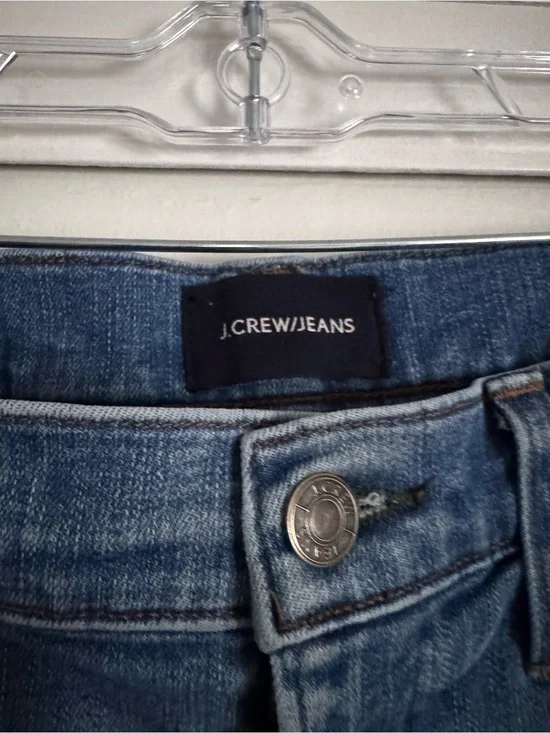 J Crew Jeans straight leg medium blue wash like new 31