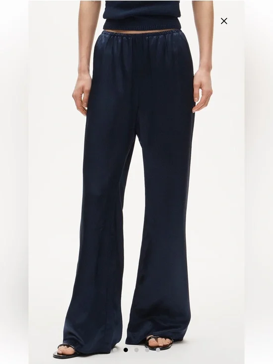 NWT JCrew Tall Cosmo pant in luster charmeuse - Navy - Small Tall - CN716
