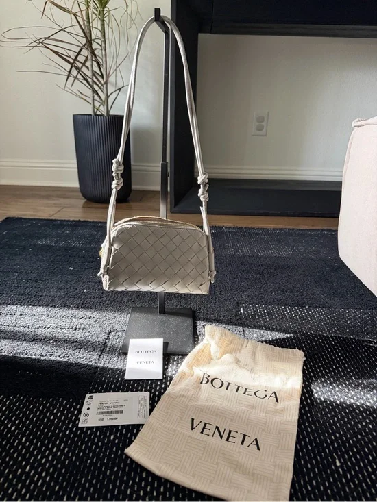 Bottega Veneta Intrecciato Concert Bag in sterling with gold hardware