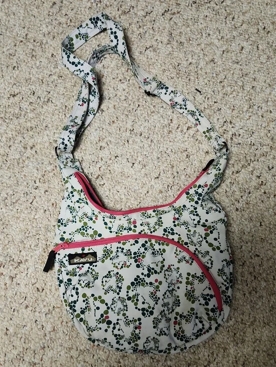 Kavu White Crossbody Bag with Green and Pink Dot Floral Print