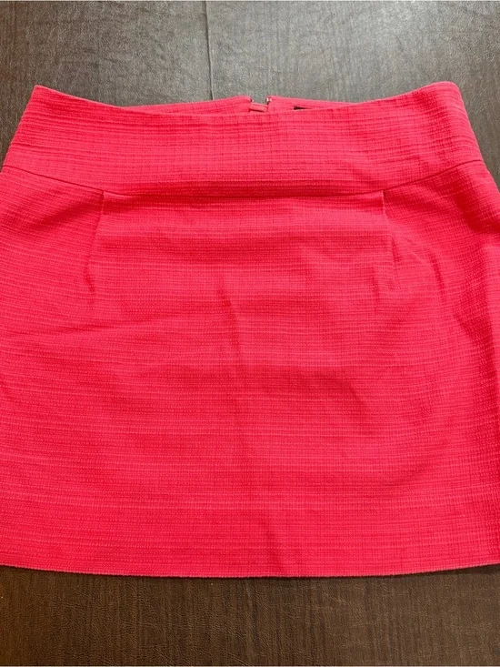 J.Crew Women's Coral Pink Textured Mini Skirt Sz 4 100% Cotton Shell